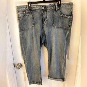 Lane Bryant Size 18 Denim Capris Pants